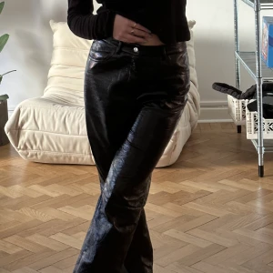 Byxor  - Snygga byxor från NA-KD 