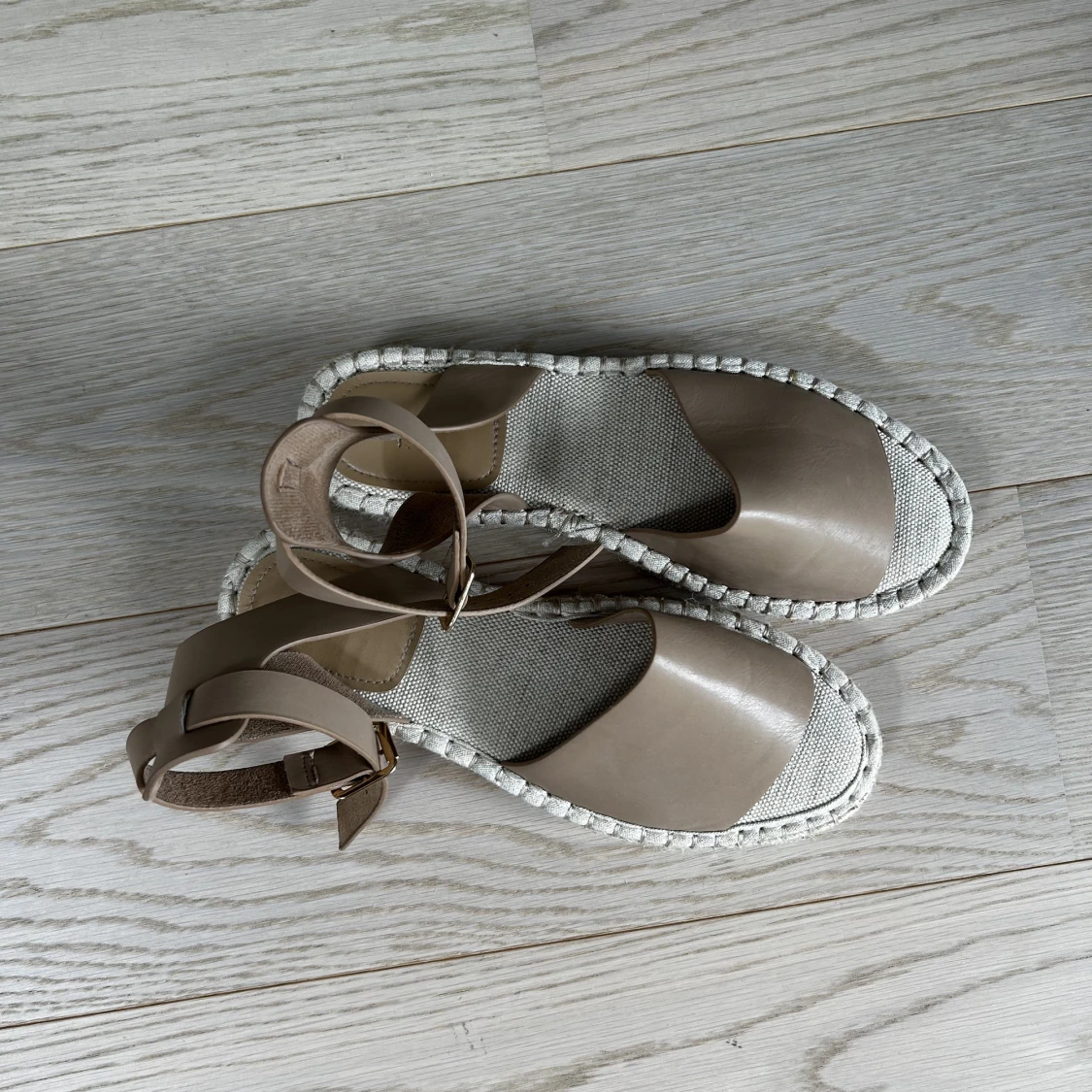 H&M sandaler/skor - 91