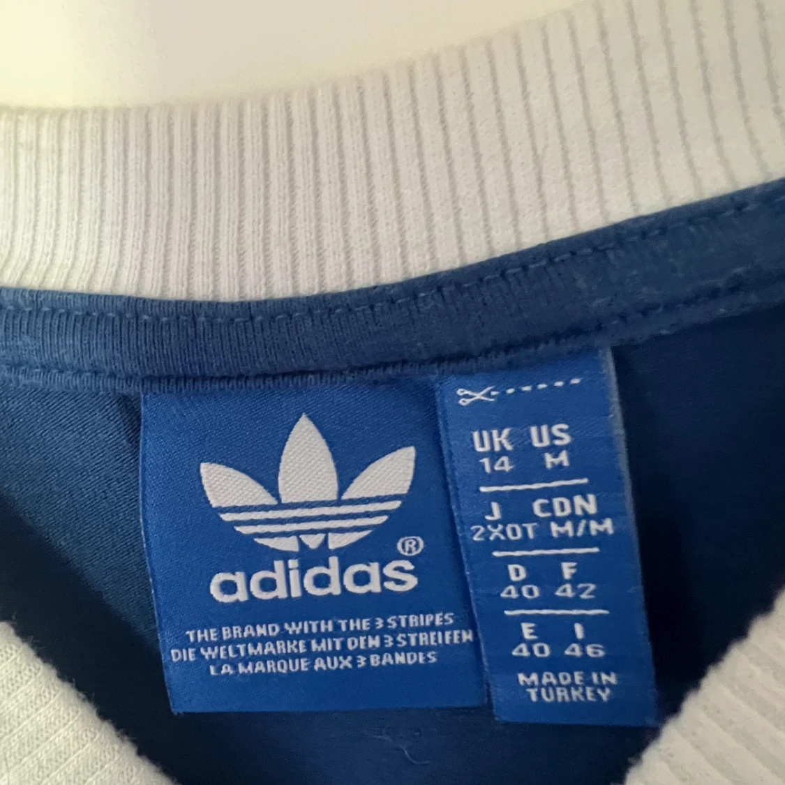 Adidas longsleeve  - 90