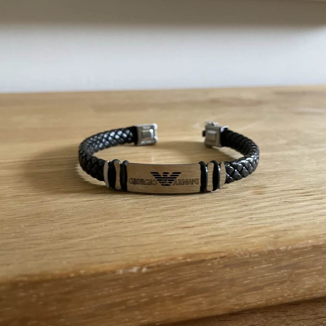 Armani armband
