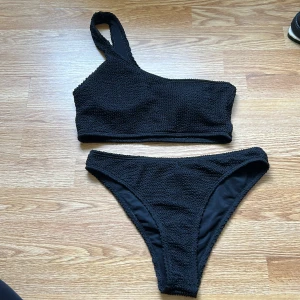 NY!! Bikini  - Helt ny bikini aldrig använd. 