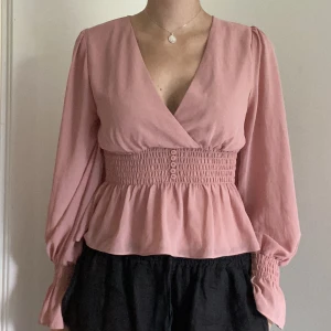 Smutsrosa blus 💖 - Superfin oanvänd blus 💖