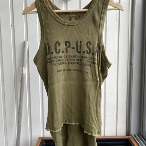 Discipline Linne - Hittad secondhand men passade inte riktigt så nu säljer jag vidare.