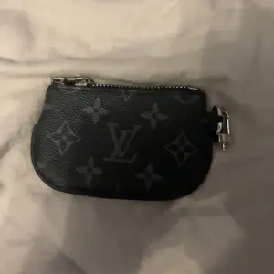 Louis Vuitton plånbok köpt i Turkiet.