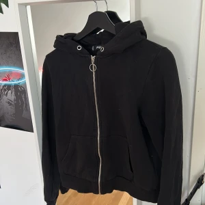Zip hoddie  - Mysig kofta🩵sparsamt använd, pris kan diskuteras💞köpare står för frakt