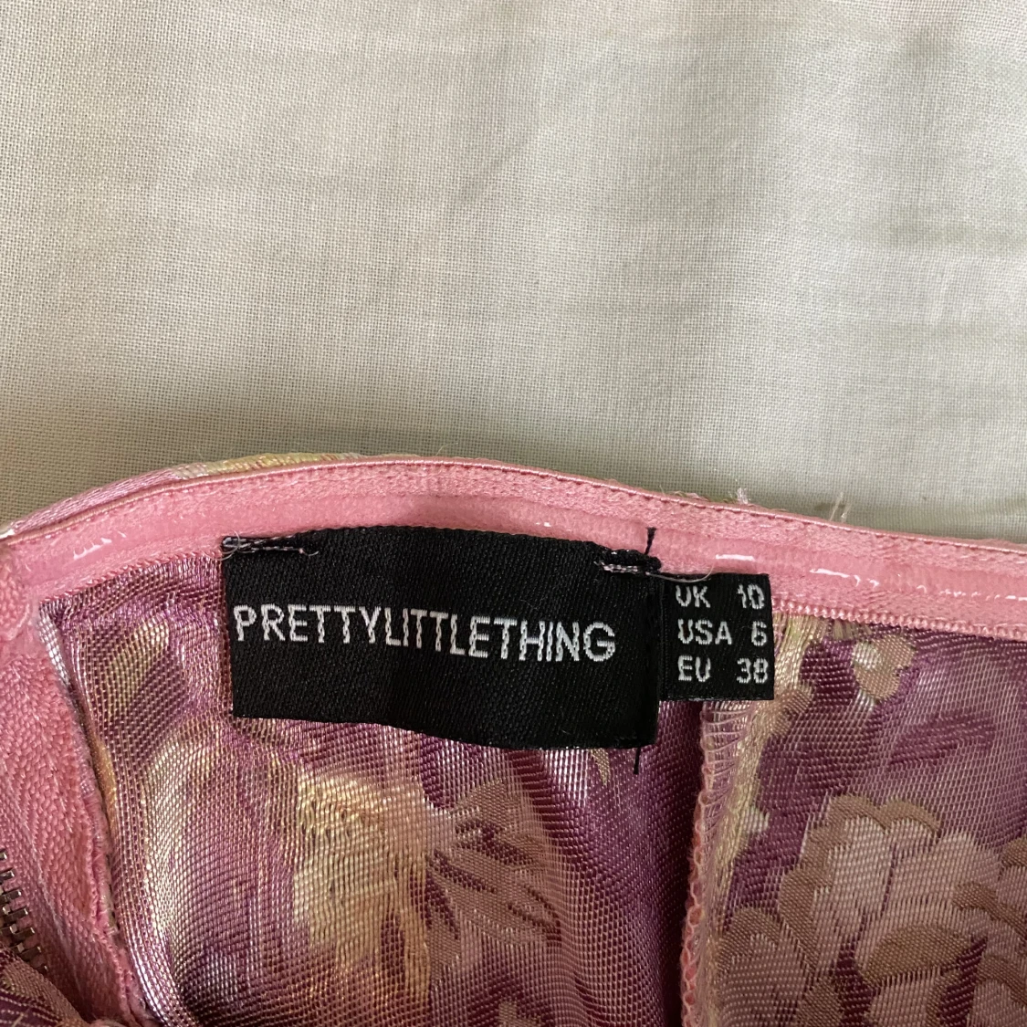 Korsett från pretty little thing  - 91