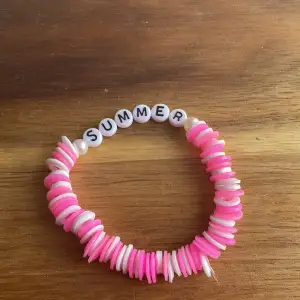 Ett rosa armband 🩷