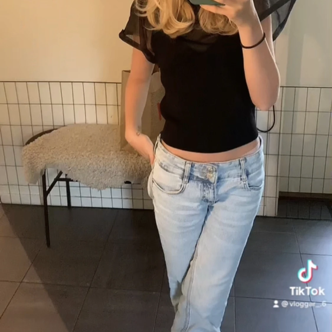 Utsvängda Low waist jeans från pull and bear ❤️