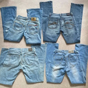 Lågmidjade jeans  - Säljer massor av lågmidjade utsvängda och raka jeans🥳💓PASSA PÅ OCH KÖP🎀⁉️Kom gärna privat vid funderingar💌 Titta på 2a bilden för att se vilka som är sålda 🤍Rimliga priser 🫶🏻 NUMMRET 123 ÄR INTE PRISET❌ 