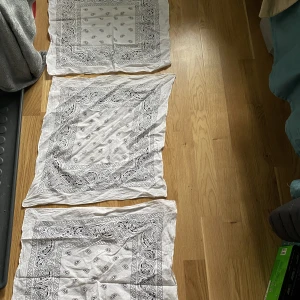 Bandannas 3X - Unused all of them for 50sek