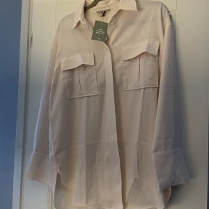 Skjorta - Helt ny