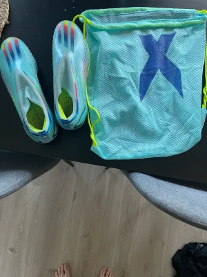 Adidas speedflow - Storlek 42 2/3 Använda 1 gång Kom privat för bilder Kan posta