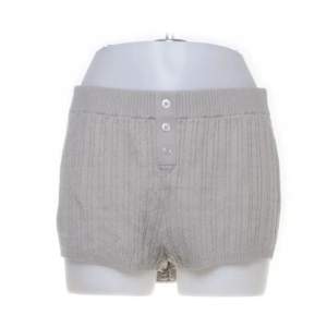 Superfina stickade shorts som tyvärr är förstora! Aldrig använda! 💐