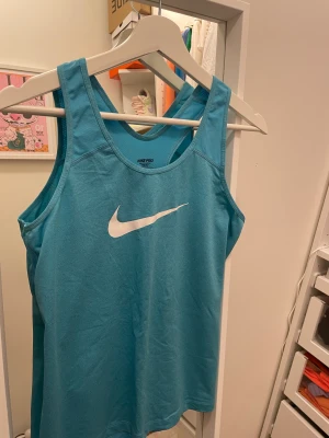 Nike linne - Blått nike linne