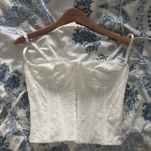 Topp - Jätte snygg topp från shein, använd några gånger. Så fin nu till hösten