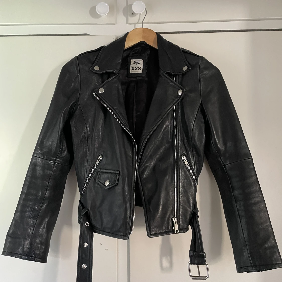 Skinnjacka äkta läder