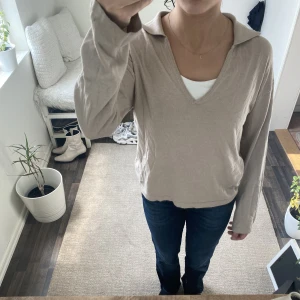 Tröja - Jätteskön tröja från NAKD perfekt nu till hösten.