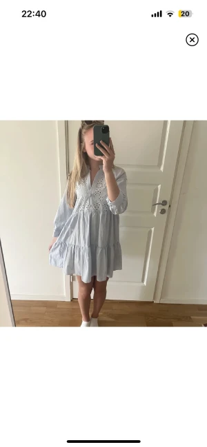Klänning zara!  - Supersöt klänning från zara, ser ny ut! 💙