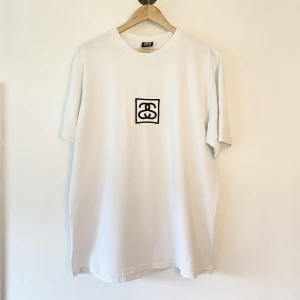 stussy squared tee - size l