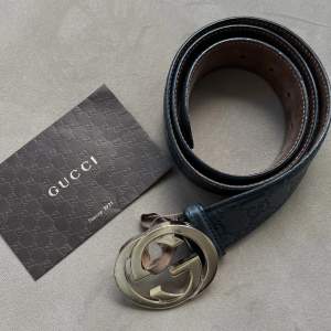 I använt skick  Kvitto finns , inköpt på Gucci i Stockholm 