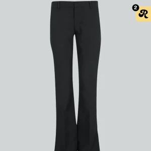 Lågmidjade kostymbyxor  - Säljer de här Lågmidjade kostymbyxorna från bikbok🤍 Använda fåtal ggr, bra skick, stl 36 men små i storleken o passar mig som vanligtvis har xs/s 