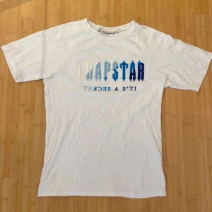 Trapstar T-shirt  - Säljer min trapstar T-shirt kan frakta men köparen står för frakten 