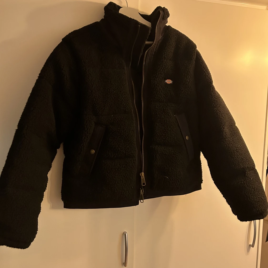 Dickies - Svart Sherpajacka