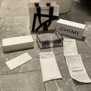Chimi 04 - Tjenare, Säljer ett par sprillans  nya chimis i modellen 04 gray! Allt og medföljer!!