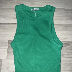 Topp  - Jätte snygg topp, endast använd 1 gång✨