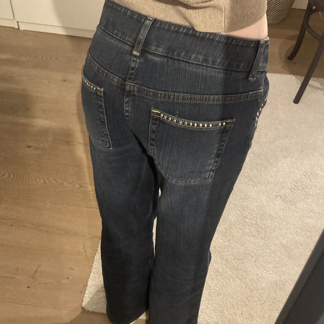 Lågmidjade utsvängda jeans - 91