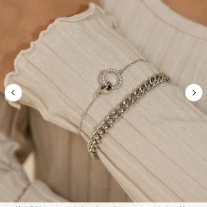 Edblad armband - Jätte fint silver armband från Edblad, säljer pågrund av att jag använder guld nu, nypris 400