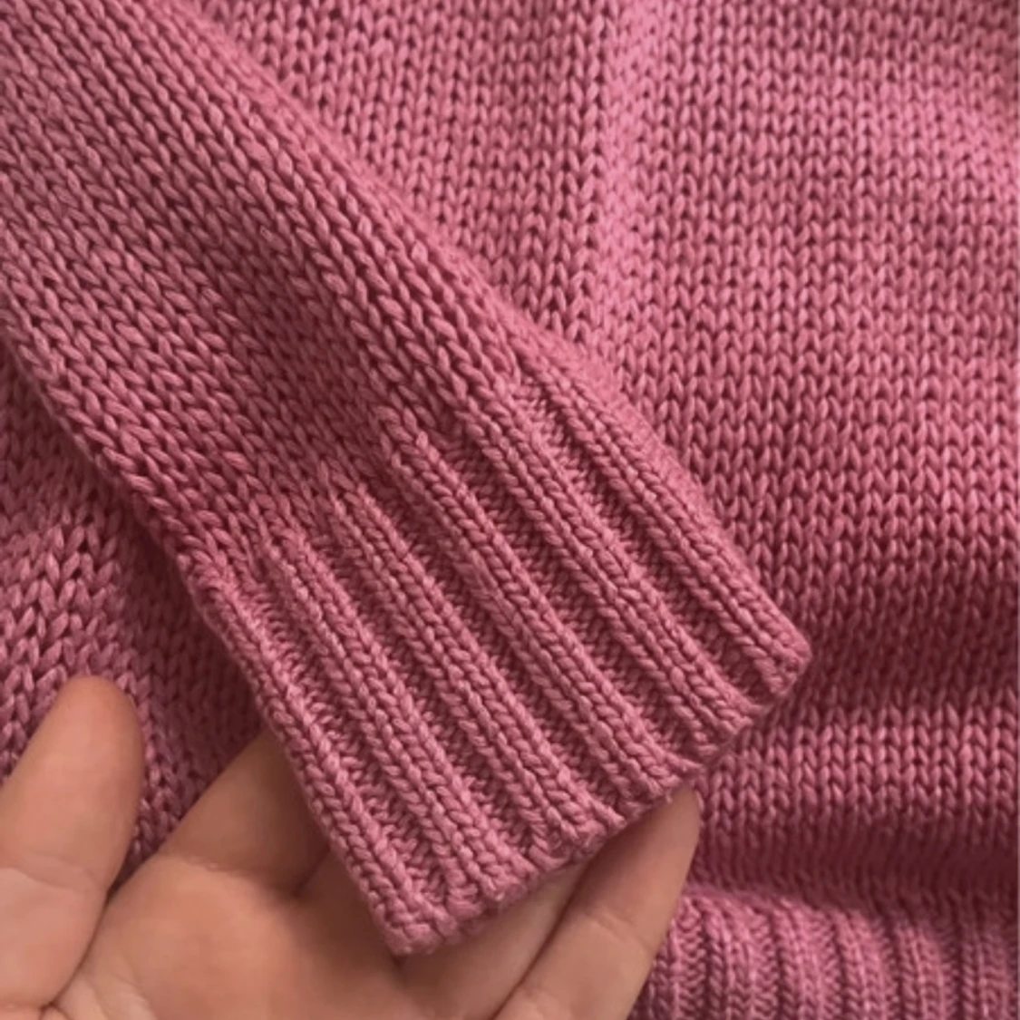 Rosa stickad tröja  - 91