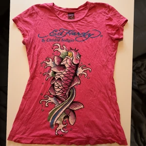 Ed hardy - Ed hardy t-shirt, med tryck fram och bak