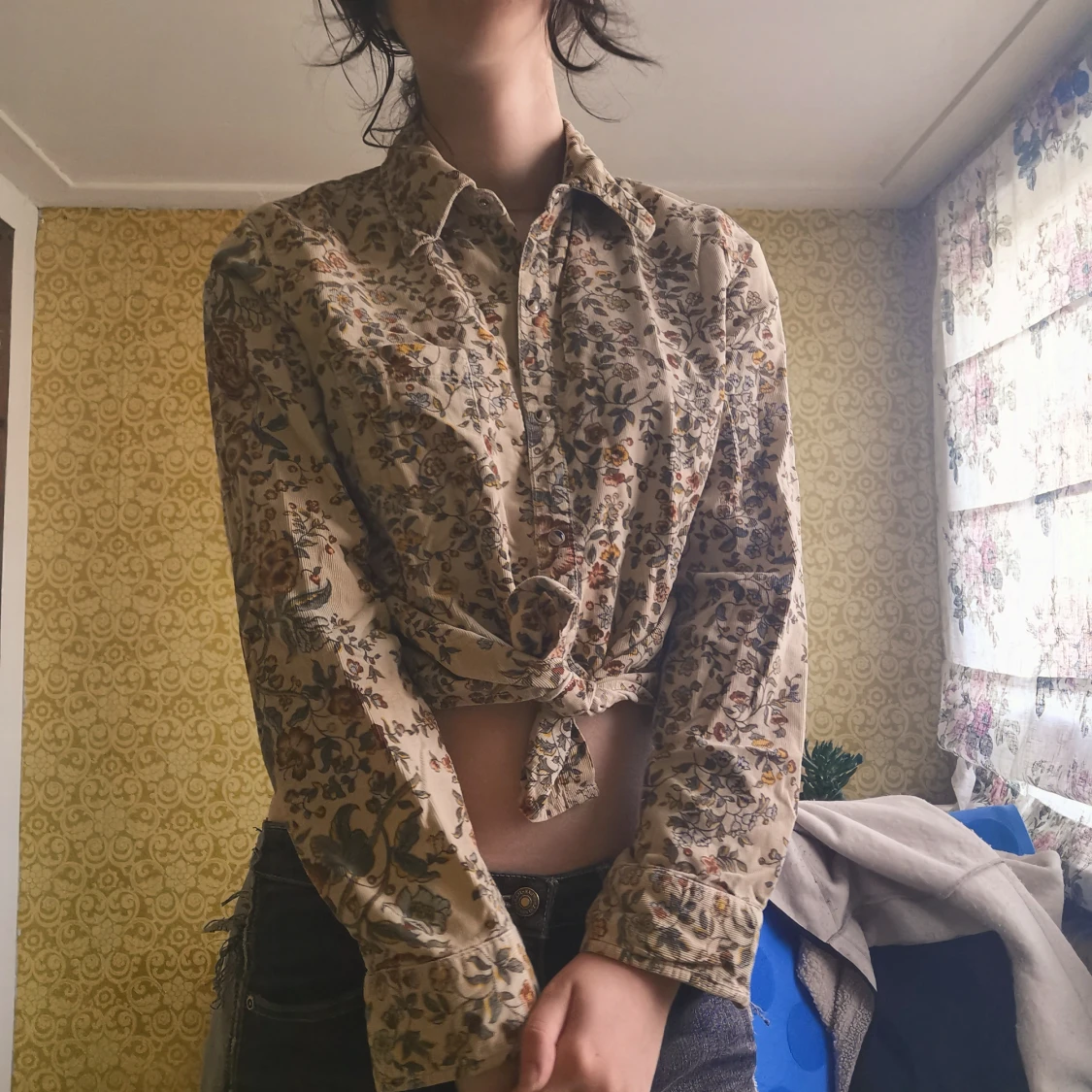 Blommig skjorta - 90