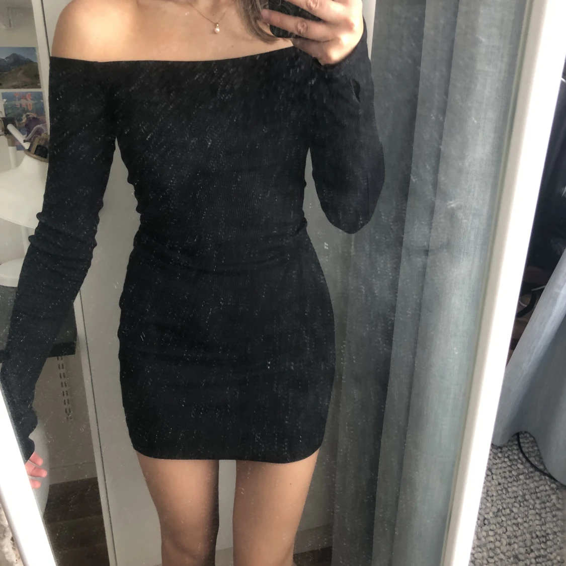 Adsgn off shoulder klänning - 90