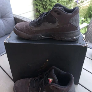 Jordan Max aura  - Snygga och bekväma Jordan Max aura 2 