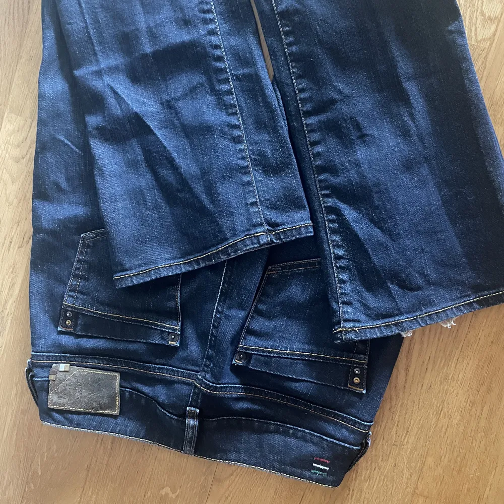 Supersnygga lågmidjade jeans från diesel!💟💟. Jeans & Byxor.