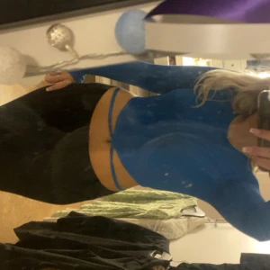 Fest topp - Skit snygg fest topp med snörning 😍den är i nyskick, säljs inte längre 