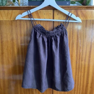 Topp - Brun topp från HM, passar även S