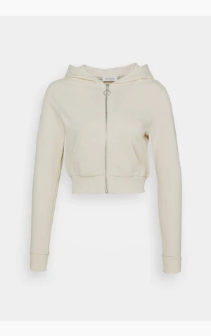 Croppad zip hoddie - Vit/beige croppad zip hoddie från even&odd köpt från zarlando. Knappt använd  