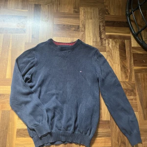 Tommy hilfiger stickad tröja  - Stickad tröja från hilfiger 