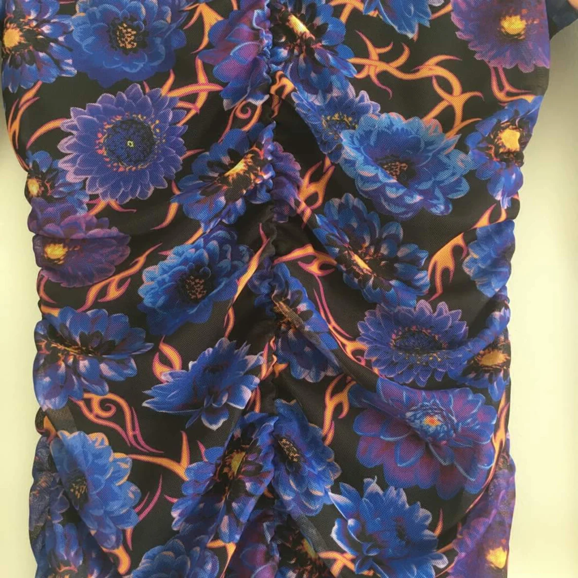 Mönstrad draperad mesh-klänning - 91