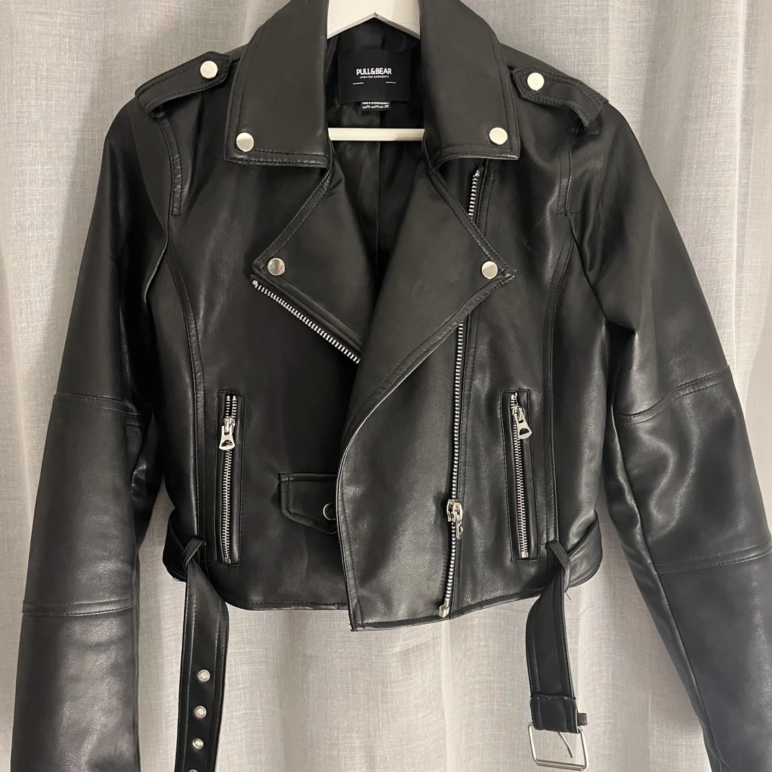 Skinnjacka PULL & BEAR