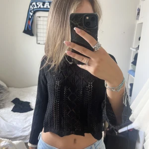 Stickad tröja - Säljer denna stickade tröja från vero moda, superfin och trendig. Bra skick!