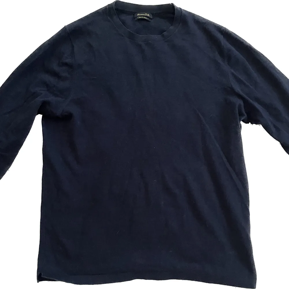 Brand new navy blue 🔵 long sleeve t shirt fits like S but also fits M . T-shirts.