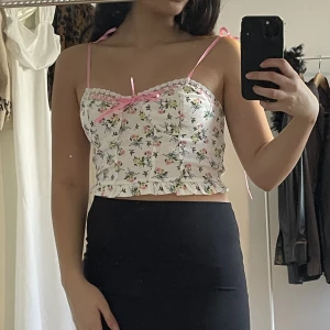 Sommrig topp - Fin sommrig topp från cider!🤍