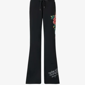 SÖKER!! - Söker sånna här typer av Ed Hardy byxor. Som inte är från Zalando, dem var så dyra där. Skriv om ni vill sälja eller var man kan köpa❤️❤️