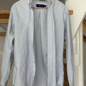 Ralph lauren skjorta - Fräsch ralph lauren skjorta i väldigt bra skick!