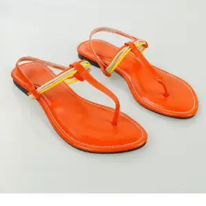 Nya modiga sandaler med gummiband, Lätt och flexibel.  Klacktyp: Platt  Storlek: 39