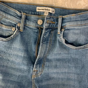 Jenas  - Högmidjade 